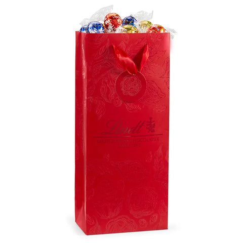 Assorted 5-Flavor LINDOR Truffles Red 75-pc Gift Bag (31.7 oz)